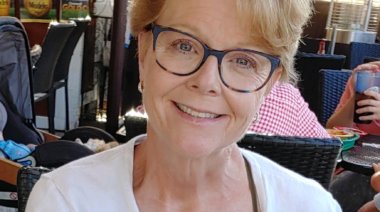 woman-chronic-pain-hf10